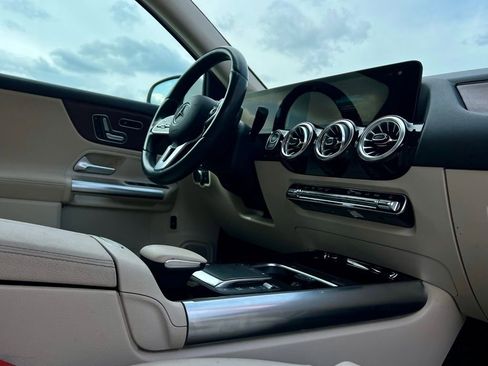 Certified 2023 Mercedes-Benz GLA 250 4MATIC image 12