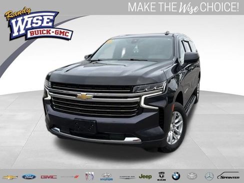 Certified 2022 Chevrolet Suburban LT AWD/4WD image 1