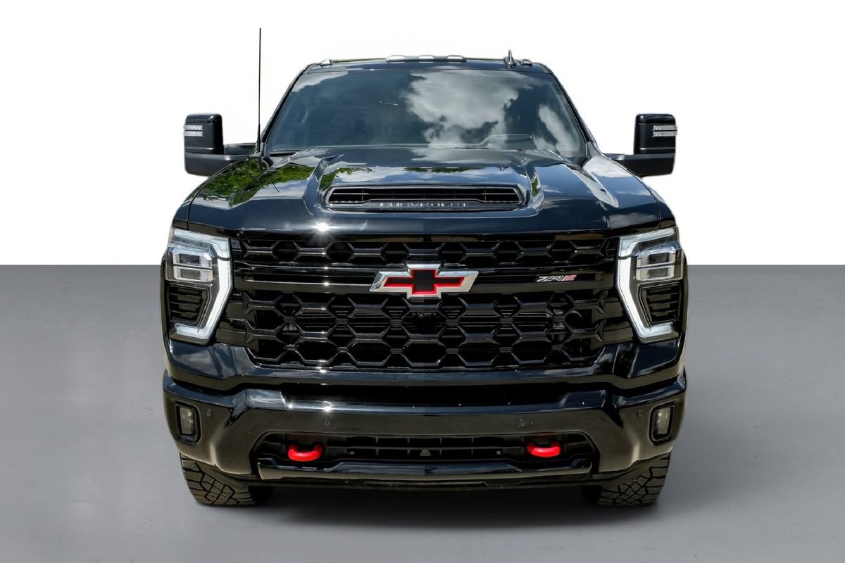 Used 2025 Chevrolet Silverado 2500 ZR2 w/ Technology Package AWD/4WD image 50
