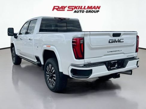Used 2024 GMC Sierra 2500 Denali Ultimate AWD/4WD image 5