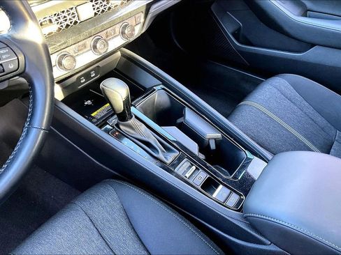 Used 2025 Honda Accord Sport image 15