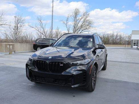 Used 2025 BMW X5 M60i image 1