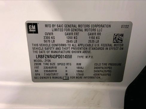 Used 2023 Buick Envision Essence image 31