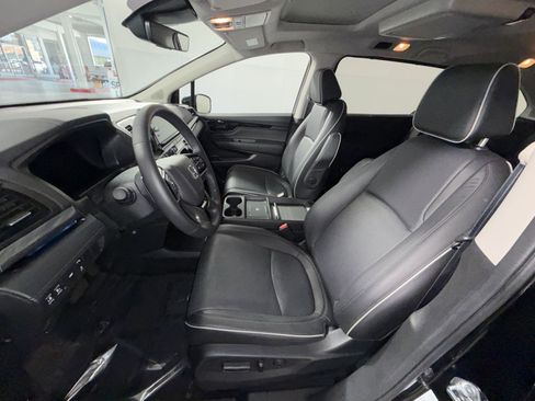 Used 2026 Honda Odyssey Elite image 13