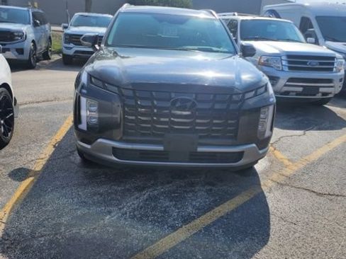 Used 2024 Hyundai Palisade Limited AWD/4WD image 2