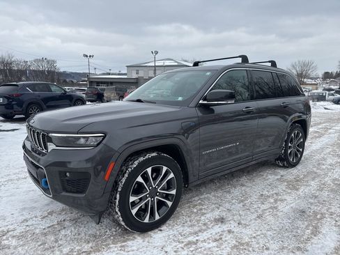 Used 2022 Jeep Grand Cherokee Overland image 4