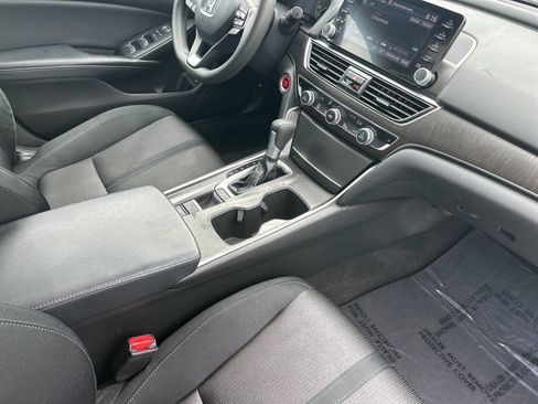 Used 2018 Honda Accord EX image 15