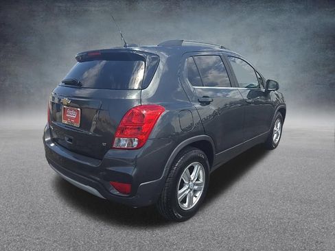 Used 2019 Chevrolet Trax LT FWD image 3