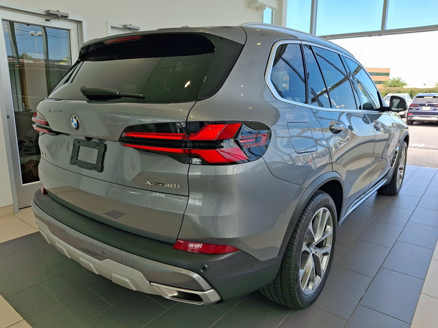 Certified 2025 BMW X5 xDrive40i w/ Parking Assistance Package AWD/4WD image 6
