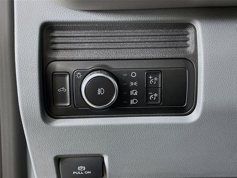 New 2026 Ford F250 XL w/ XL Chrome Package image 10