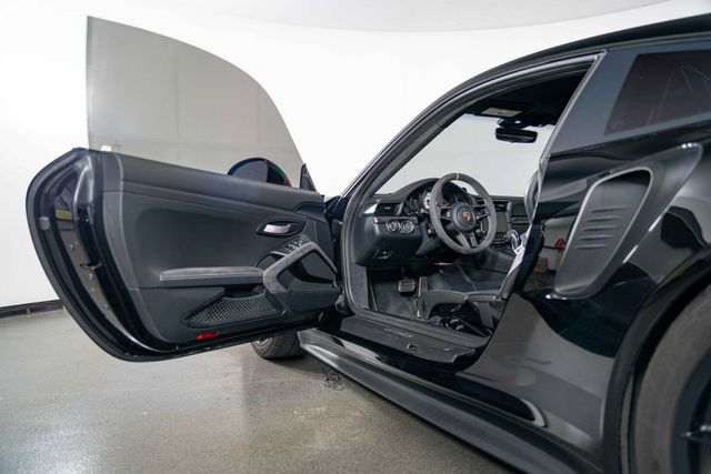 Used 2019 Porsche 911 GT3 RS w/ Weissach Package RWD image 14