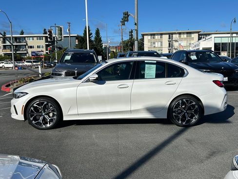 Used 2026 BMW 330i Sedan w/ Premium Package RWD image 2