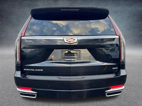 Used 2022 Cadillac Escalade ESV Premium Luxury w/ LPO, Floor Liner Package AWD/4WD image 6