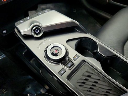 Used 2022 Kia EV6 Wind image 16