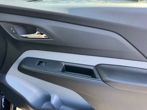 New 2027 Chevrolet Bolt LT w/ Comfort Package FWD image 9