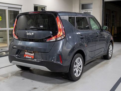 Used 2023 Kia Soul LX image 7