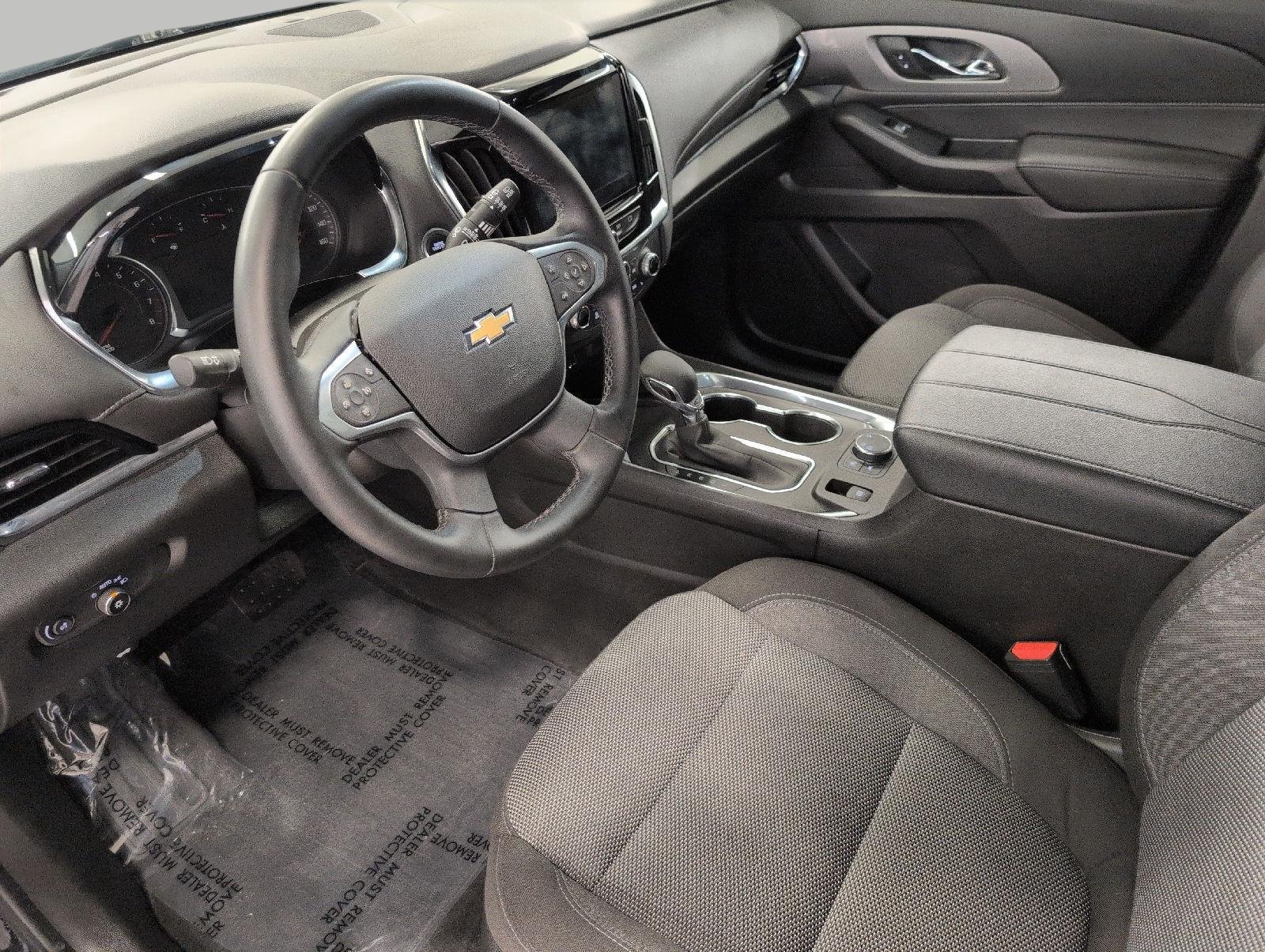 Used 2023 Chevrolet Traverse LT AWD/4WD image 10