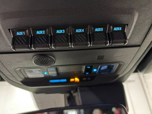 Used 2023 Ford Bronco Wildtrak image 22