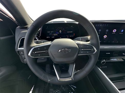 New 2026 Chevrolet Suburban Z71 w/ Comfort Package image 12