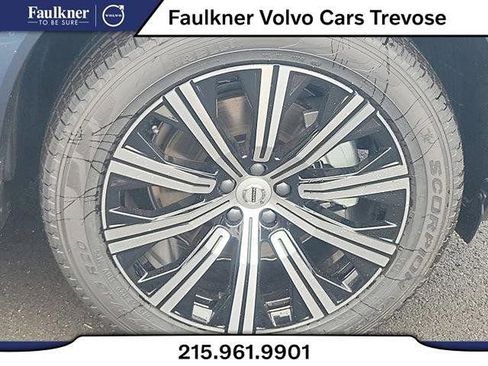 New 2025 Volvo XC90 B6 Plus w/ Protection Package Premier image 7