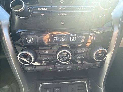 Certified 2022 Subaru Ascent Limited w/ Technology Package image 19