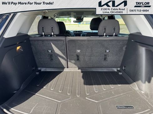 Used 2022 Chevrolet TrailBlazer LT w/ LPO, Blackout Package FWD image 19