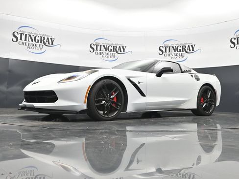 Used 2019 Chevrolet Corvette Stingray Coupe w/ Carbon Flash Badge Package RWD image 28