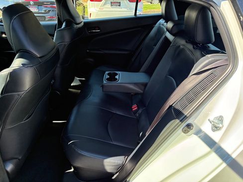 Used 2022 Toyota Prius Prime Limited image 32
