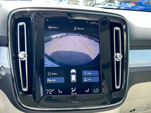 Used 2019 Volvo XC40 T5 Momentum image 28