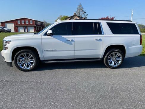 Used 2019 Chevrolet Suburban LT AWD/4WD image 2