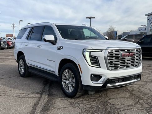 Used 2025 GMC Yukon Denali image 7