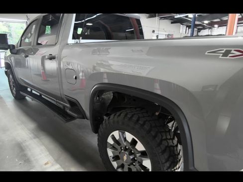 Used 2024 Chevrolet Silverado 2500 Custom w/ Custom Convenience Package AWD/4WD image 7