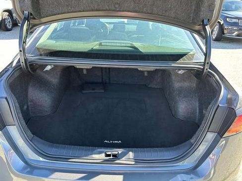 Used 2023 Nissan Altima 2.5 SV FWD image 26
