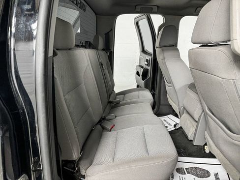 Used 2018 Chevrolet Silverado 1500 Custom w/ Custom Value Package image 8