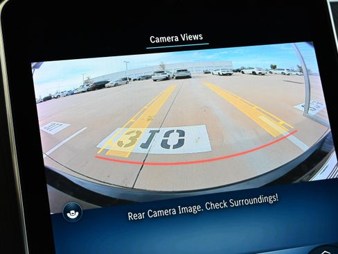 Used 2022 Mercedes-Benz C 300 4MATIC Sedan image 16