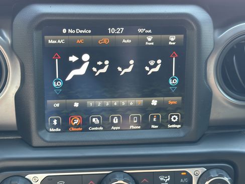 Used 2021 Jeep Wrangler Unlimited Sport AWD/4WD image 25