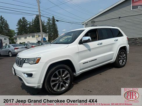 Used 2017 Jeep Grand Cherokee Overland w/ Jeep Active Safety Group AWD/4WD image 7