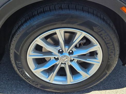 Certified 2025 Honda CR-V EX image 9