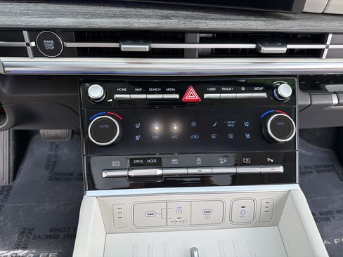 Used 2024 Hyundai Santa Fe Calligraphy image 26