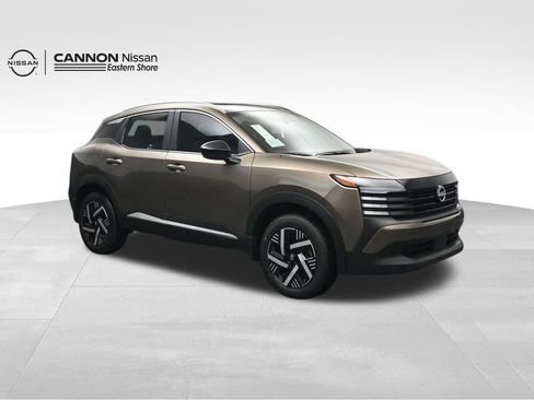 New 2026 Nissan Kicks SV w/ SV Premium Package FWD image 7