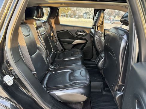 Used 2017 Jeep Cherokee High Altitude image 22