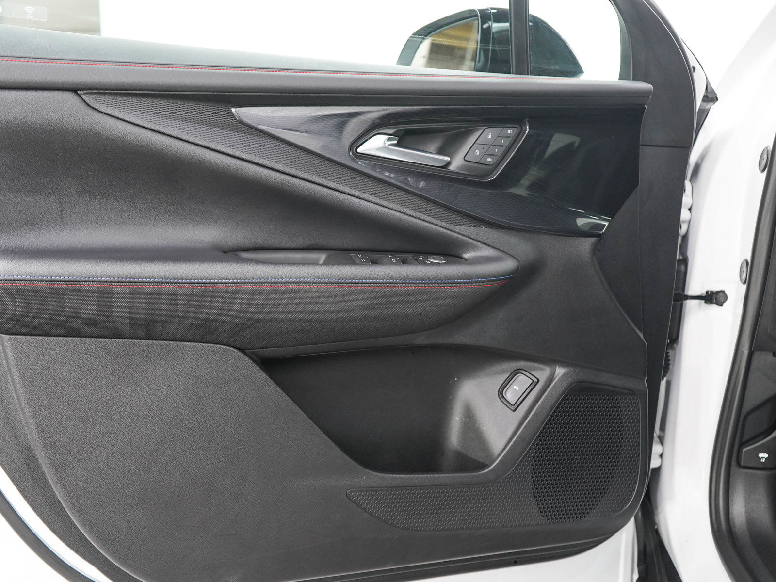Used 2024 Chevrolet Blazer EV RS AWD/4WD image 19
