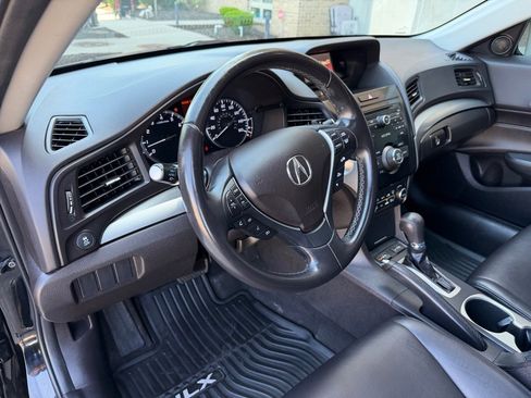 Used 2017 Acura ILX FWD image 11