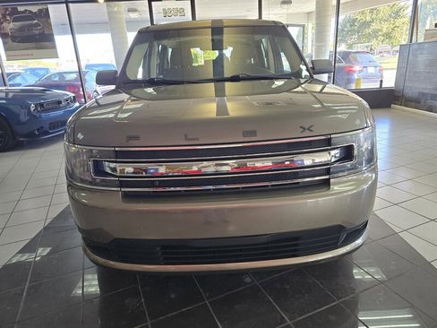 Used 2014 Ford Flex SE image 2