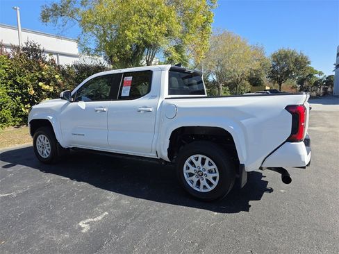 New 2026 Toyota Tacoma SR5 image 9