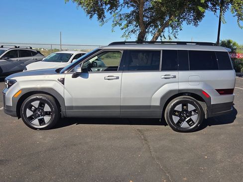 Certified 2025 Hyundai Santa Fe SEL image 9