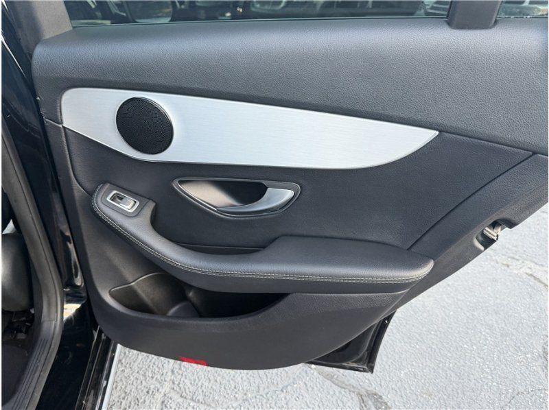Used 2020 Mercedes-Benz C 300 Sedan image 22