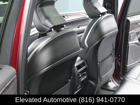 Used 2025 Jeep Grand Cherokee Overland w/ Adv Protech Group III AWD/4WD image 18