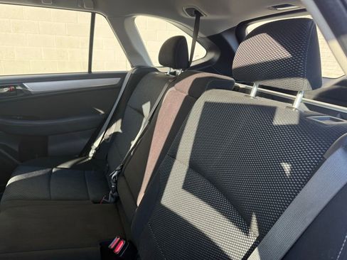 Used 2018 Subaru Outback 2.5i image 21