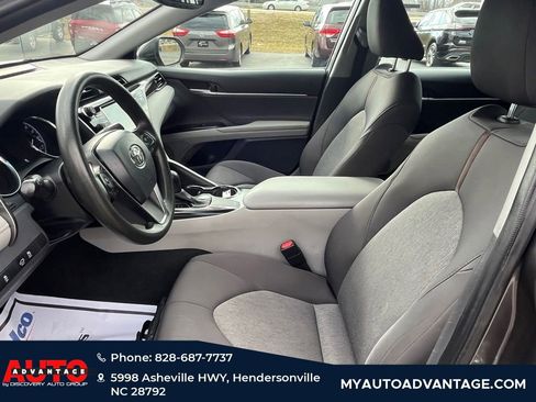 Used 2020 Toyota Camry LE w/ Convenience Package image 24